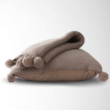 Cargar imagen en el visor de la galería, Aria Cotton Seedstitch Pillow and Throw Set with Pompoms: Cream