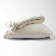 Cargar imagen en el visor de la galería, Aria Cotton Seedstitch Pillow and Throw Set with Pompoms: Cream