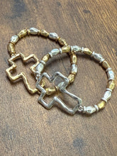 Cargar imagen en el visor de la galería, Gold or Silver Hammered Cross Mixed Metal Stretch Bracelet
