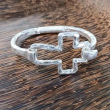 Cargar imagen en el visor de la galería, Beautiful Cross Cuff Bracelet Gold or Silver
