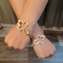 Cargar imagen en el visor de la galería, Beautiful Cross Cuff Bracelet Gold or Silver
