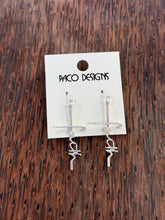 Cargar imagen en el visor de la galería, Faith in the Cross Dangle Earrings
