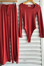Cargar imagen en el visor de la galería, Mini Ribbed 2-Piece Flare Set
