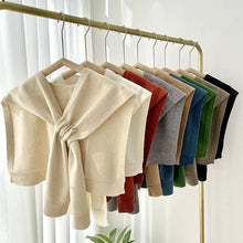 Cargar imagen en el visor de la galería, Solid Color Knitted Knotted Shawl–Casual &amp; Cozy

