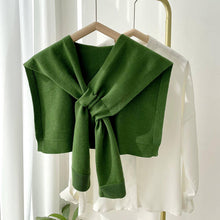 Cargar imagen en el visor de la galería, Solid Color Knitted Knotted Shawl–Casual &amp; Cozy

